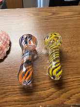 Load image into Gallery viewer, Ripkitty 3" Small Glass Mini Tiny Striped Swirly Handblown Dry Herb Hand Pipe