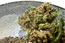 Load image into Gallery viewer, Ripkitty Legendary Platinum OG CBD Hemp Flowers