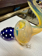 Load image into Gallery viewer, Ripkitty 5” Peacock Dry Herb Hand Pipe