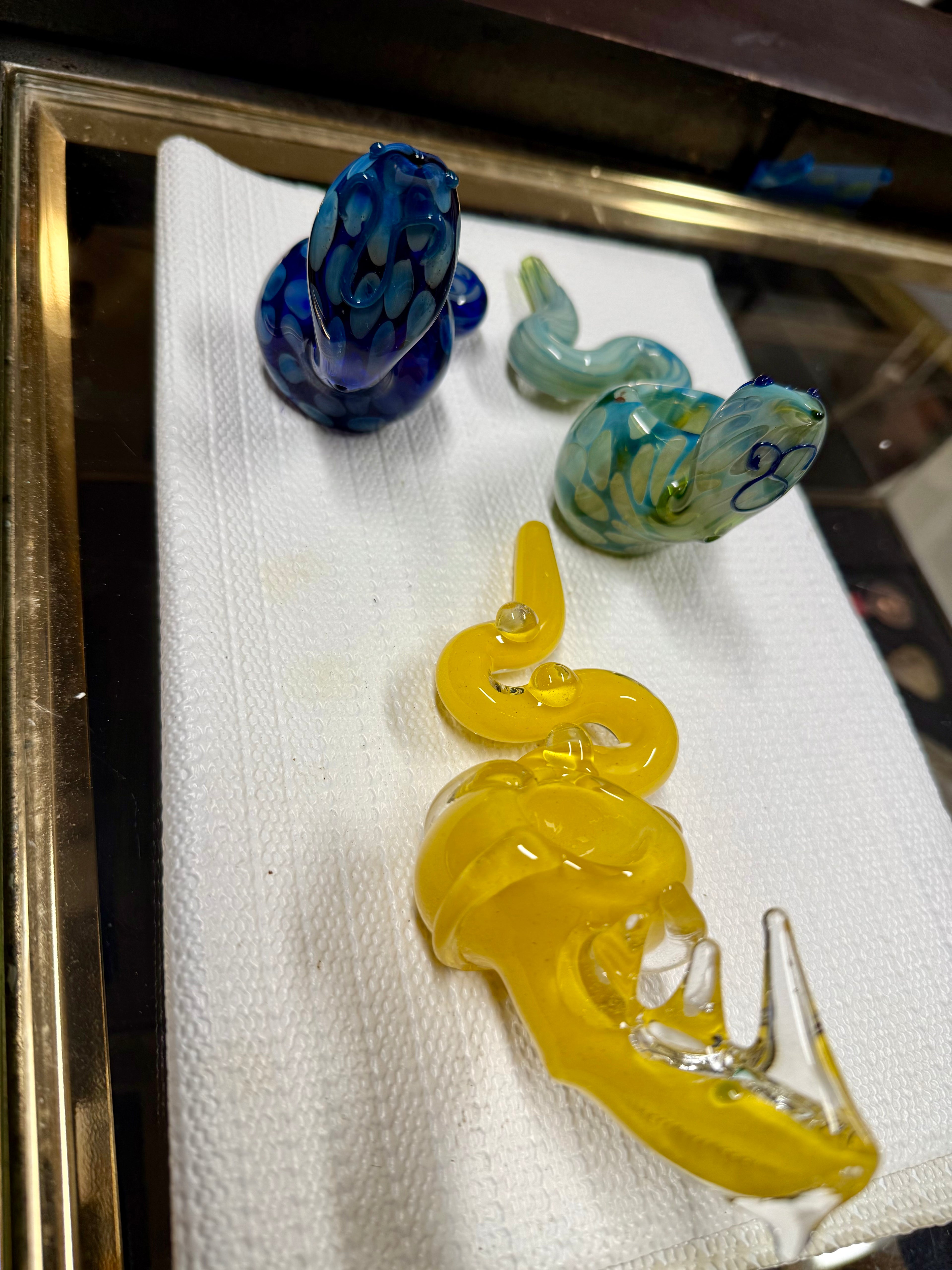 5” COBRA Tobacco Dry Herb Hand Pipe Borosilicate Glass - Colors May Vary