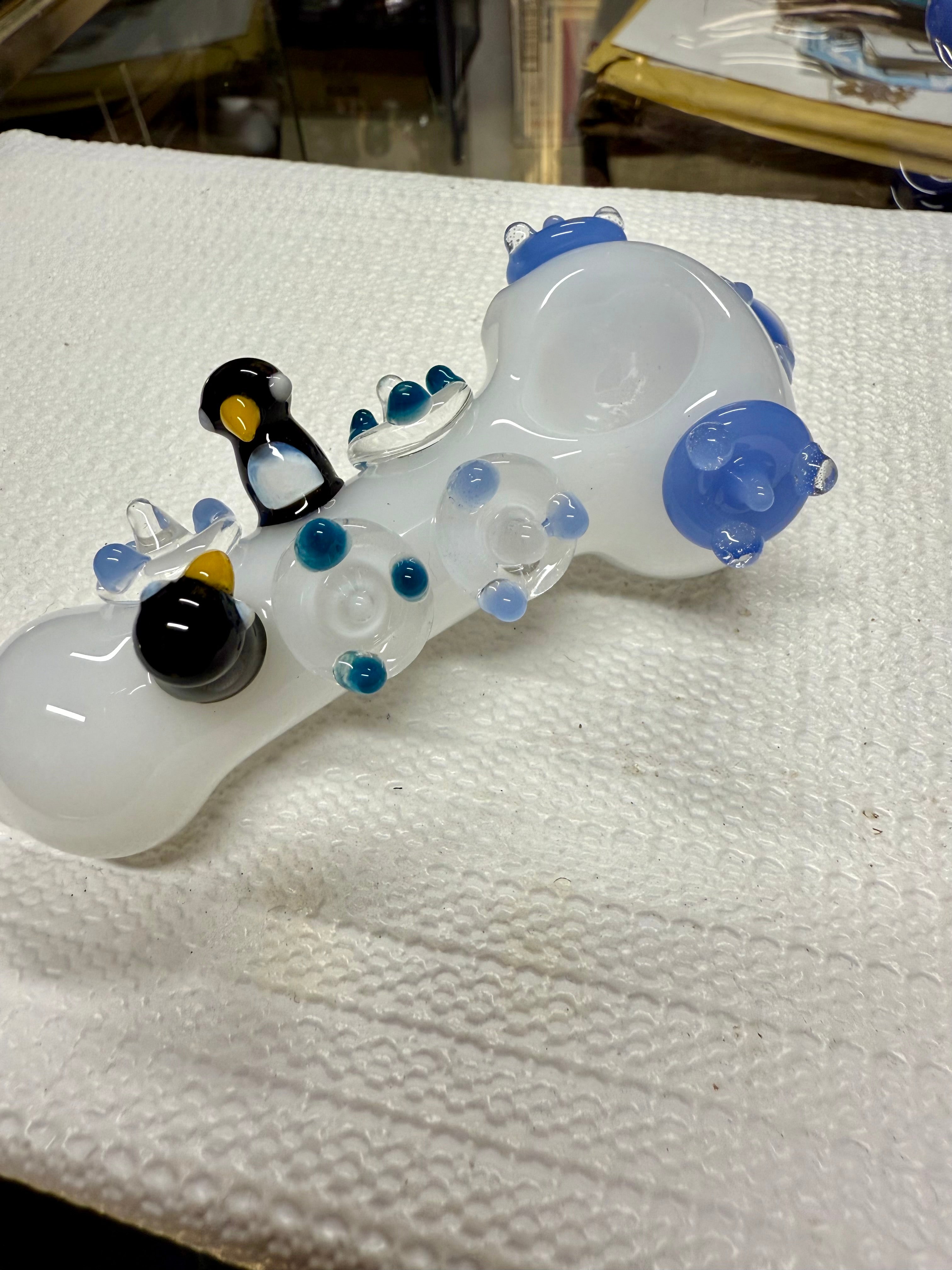 Ripkitty 4.5" Borosilicate Glass Spoon Pipe | Penguin Art Series (Dry Herb/Tobacco)