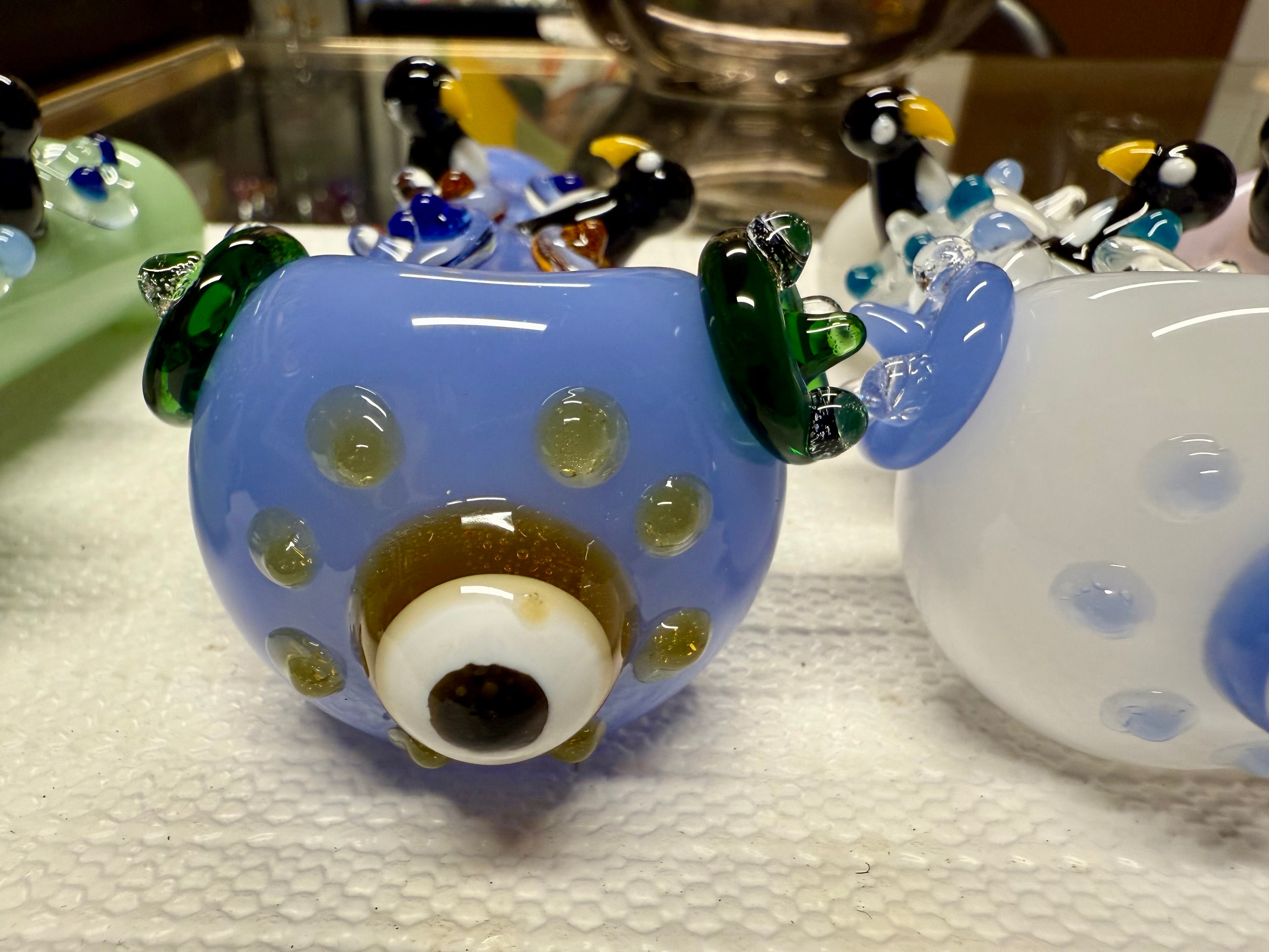 Ripkitty 4.5" Borosilicate Glass Spoon Pipe | Penguin Art Series (Dry Herb/Tobacco)