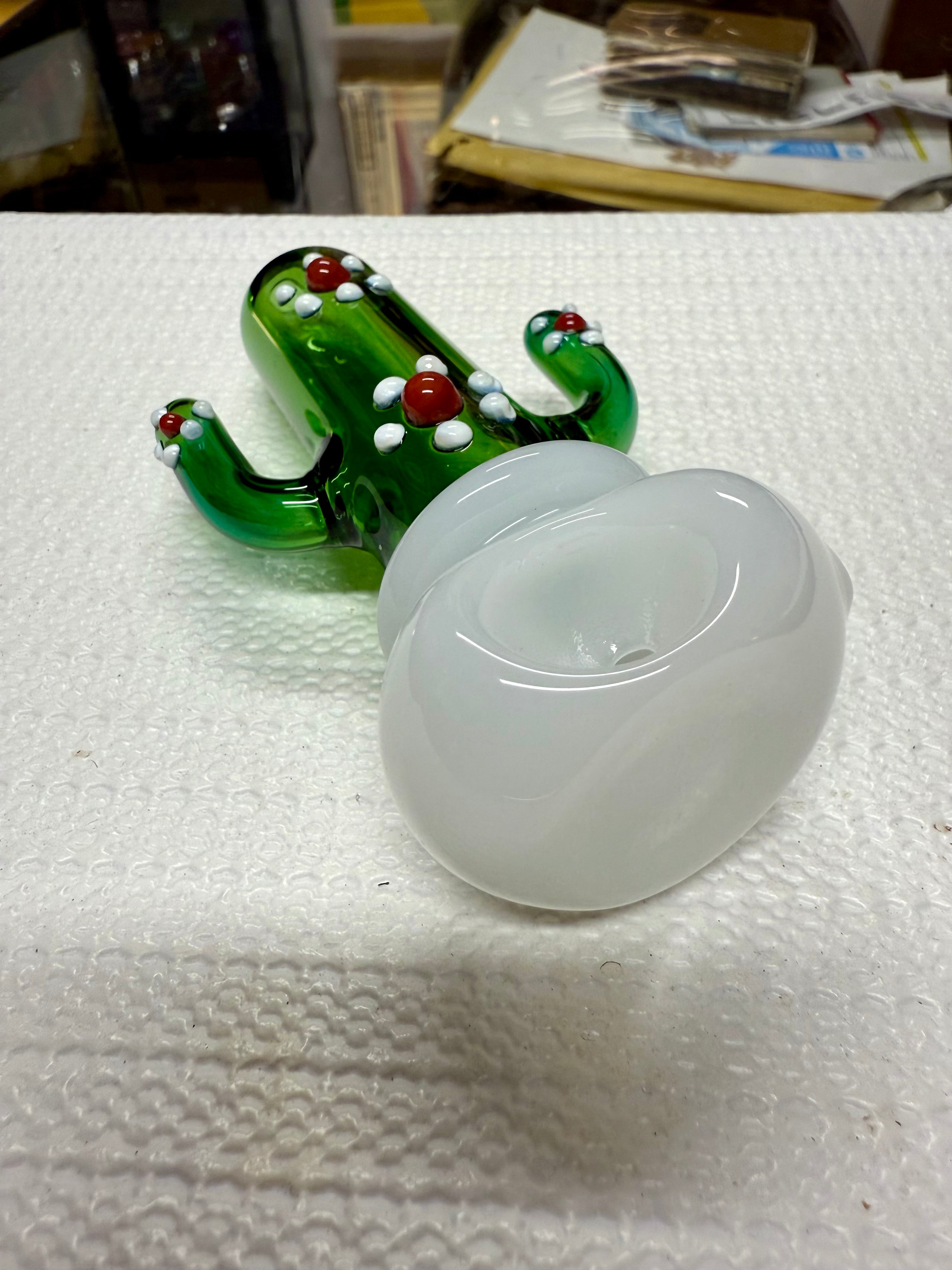 Ripkitty 4.5" Borosilicate Glass Cactus Spoon Pipe | Dry Herb Hand Pipe