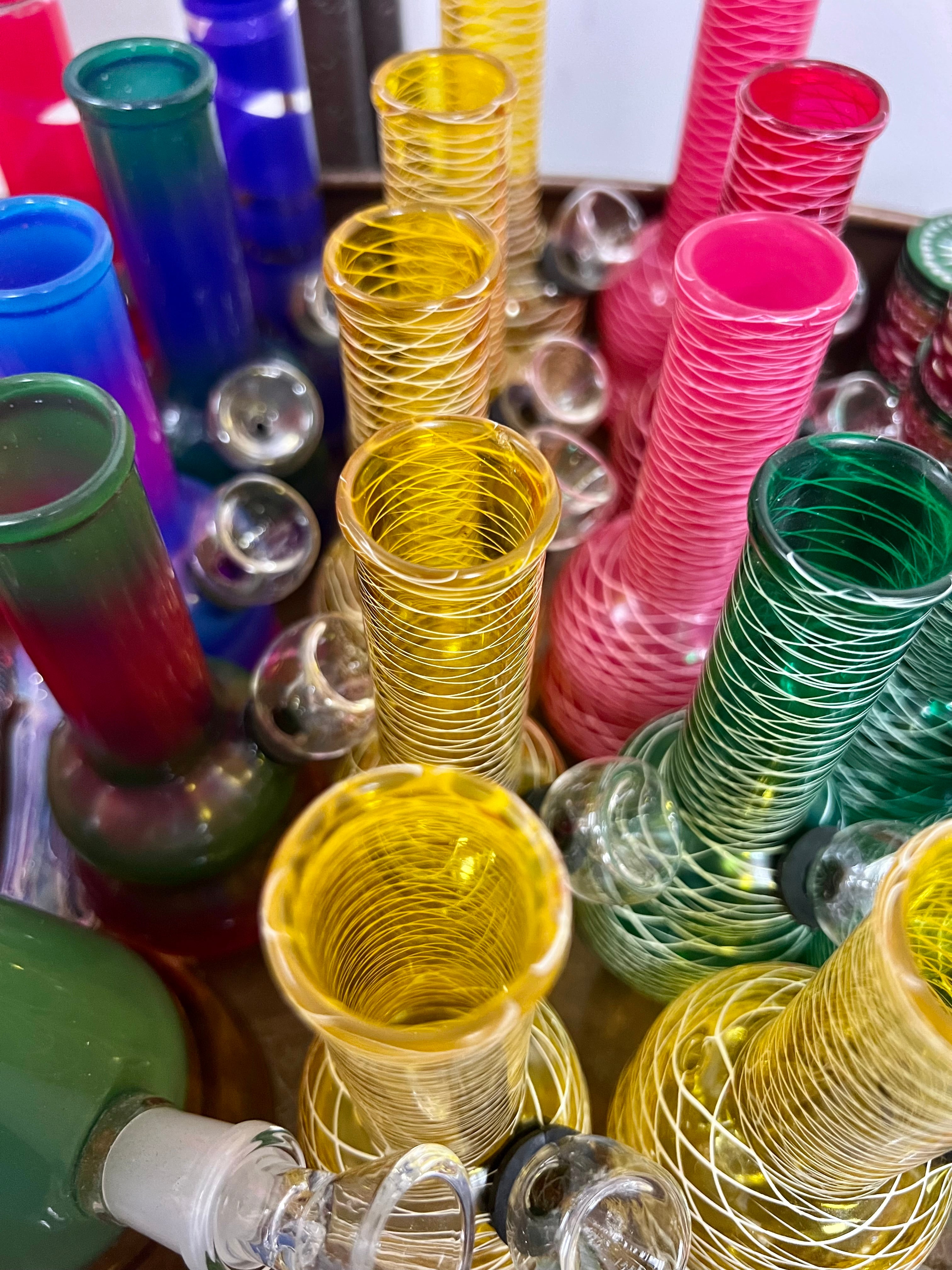 Ripkitty 5” Soft Glass Net Multi-Color Water Pipe Bong - Colors May Vary